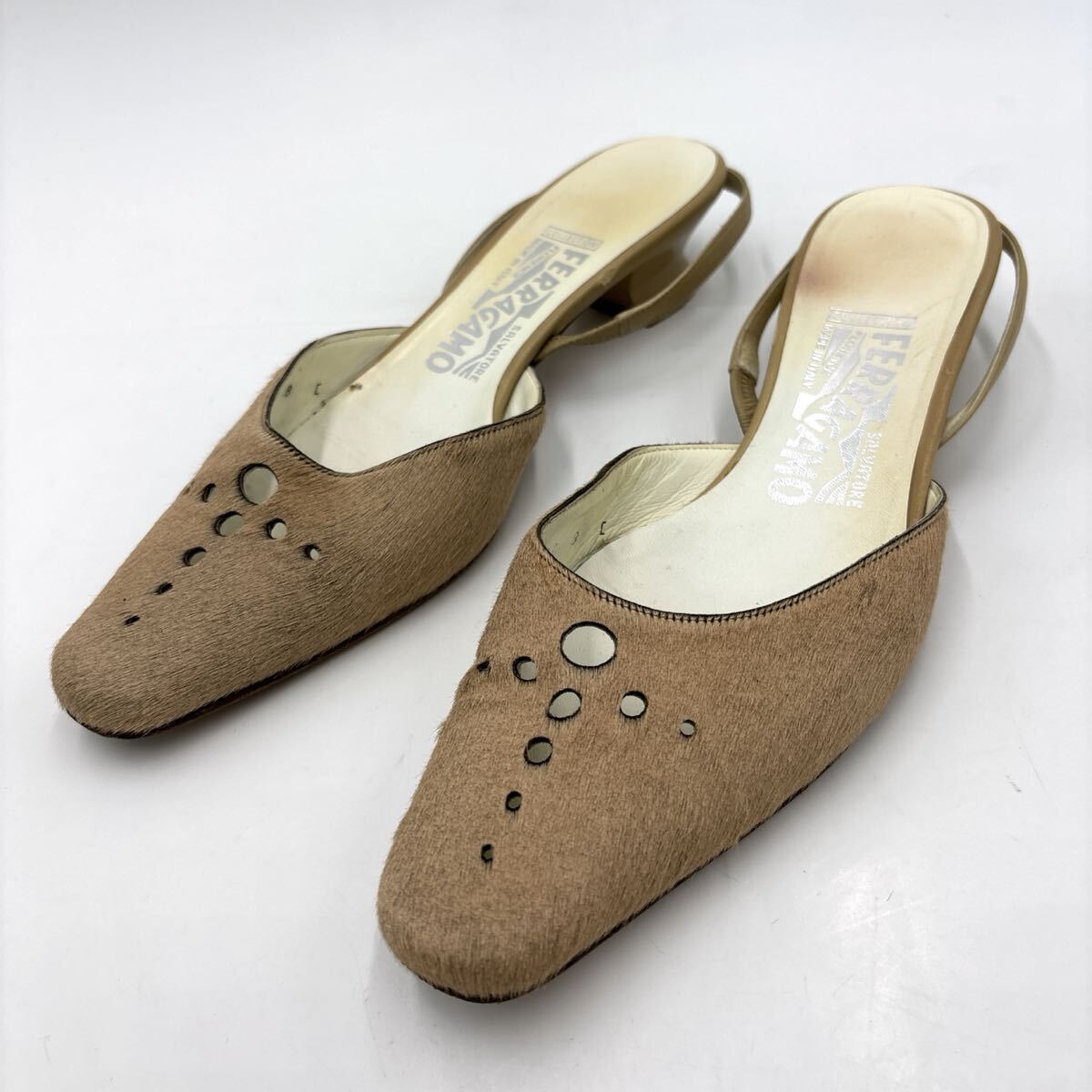 N ＊ 伊制 '高級婦人靴' Salvatore Ferragamo サルヴァトーレフェラガモ 本革 ハラコレザー / バックストラップ ヒール / パンプス 8C 25cm