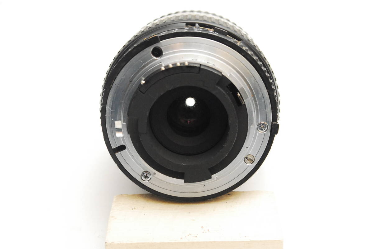 Nikon AF NIKKOR 28-70mm 1:3.5-4.5 D 02-04-16