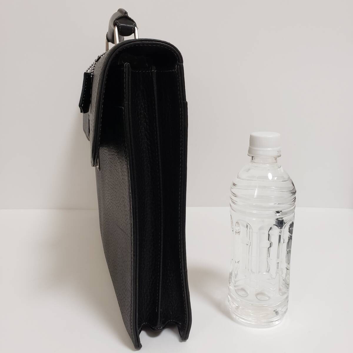 【鍵付き】Burberrysバーバリーズ　ビジネスバッグ　黒色ブラック　A4書類　ノバチェック　ブローフケース　ヴィンテージ　レザーバッグ