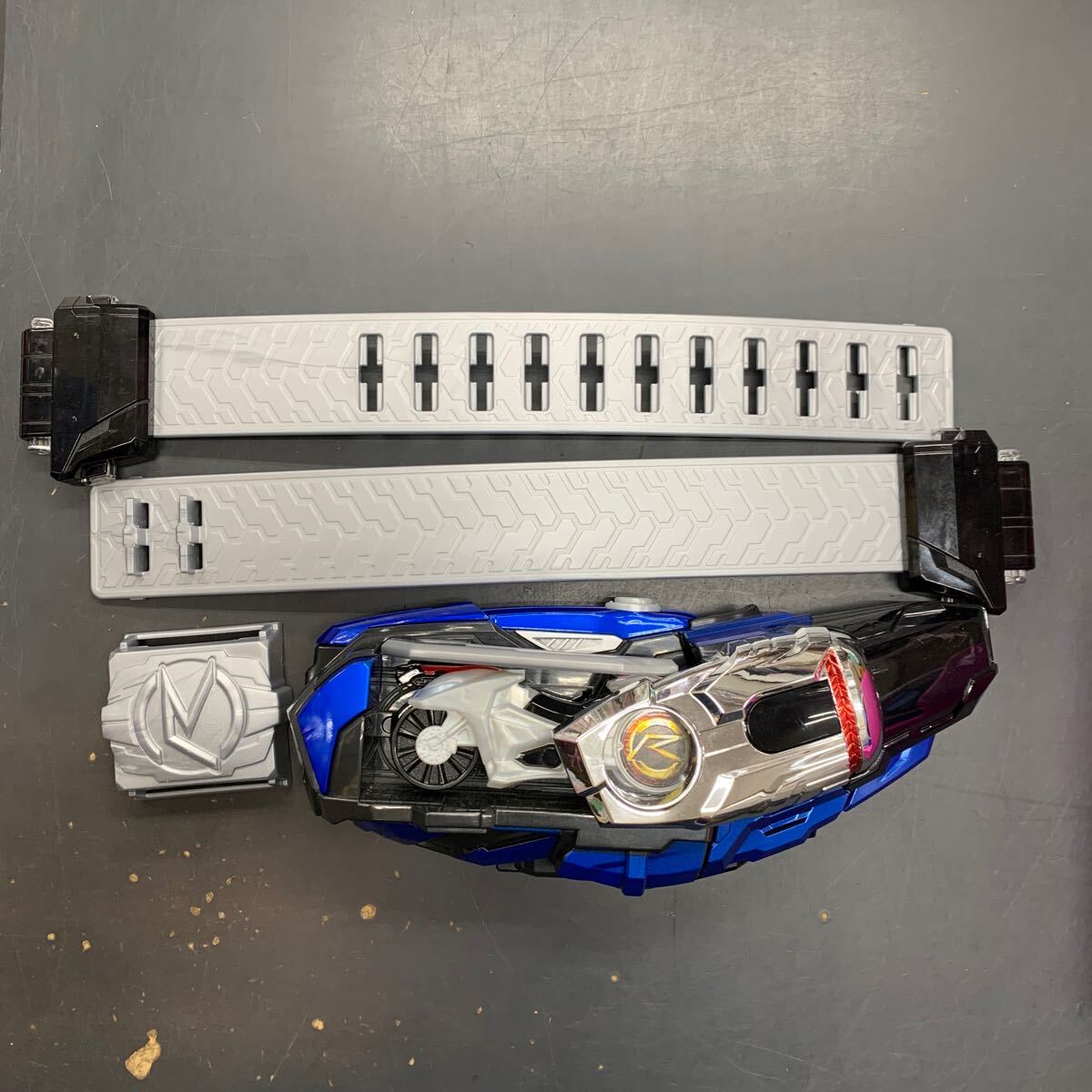 即決 DX マッハドライバー炎 仮面ライダードライブ 変身ベルト 即決 DX マッハドライバー炎 仮面ライダードライブ 変身ベルト
