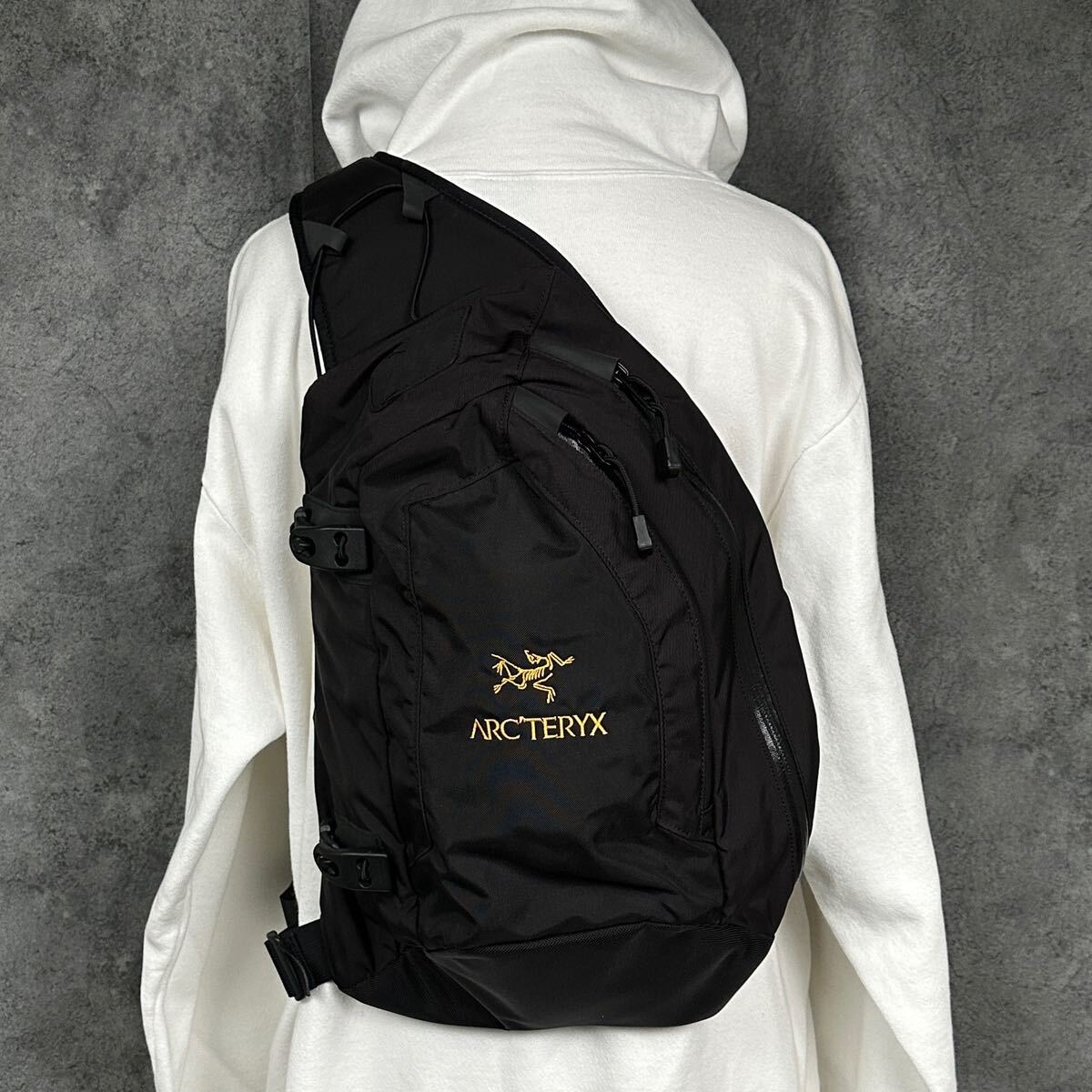 ARC'TERYX QUIVER ワンショルダー スリング ボディバッグ ARC'TERYX QUIVER ワンショルダー スリング ボディバッグ
