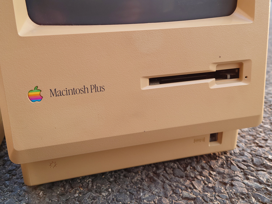 Apple Macintosh Plus M0001A アップル マッキントッシュ Apple Macintosh Plus M0001A アップル マッキントッシュ
