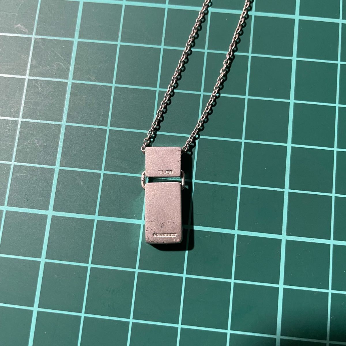 良品 バーバリー ノバチェック シルバー ブランドロゴ 良品 バーバリー ノバチェック シルバー ブランドロゴ