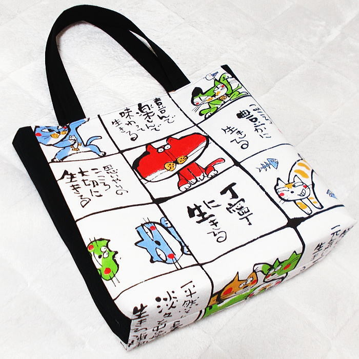 大きめトートバッグ 和柄 貓の格言 手描き風(fēng)にゃんこ ハンドメイド ショルダーバッグ　A4 エコバッグ ショッピングバッグ