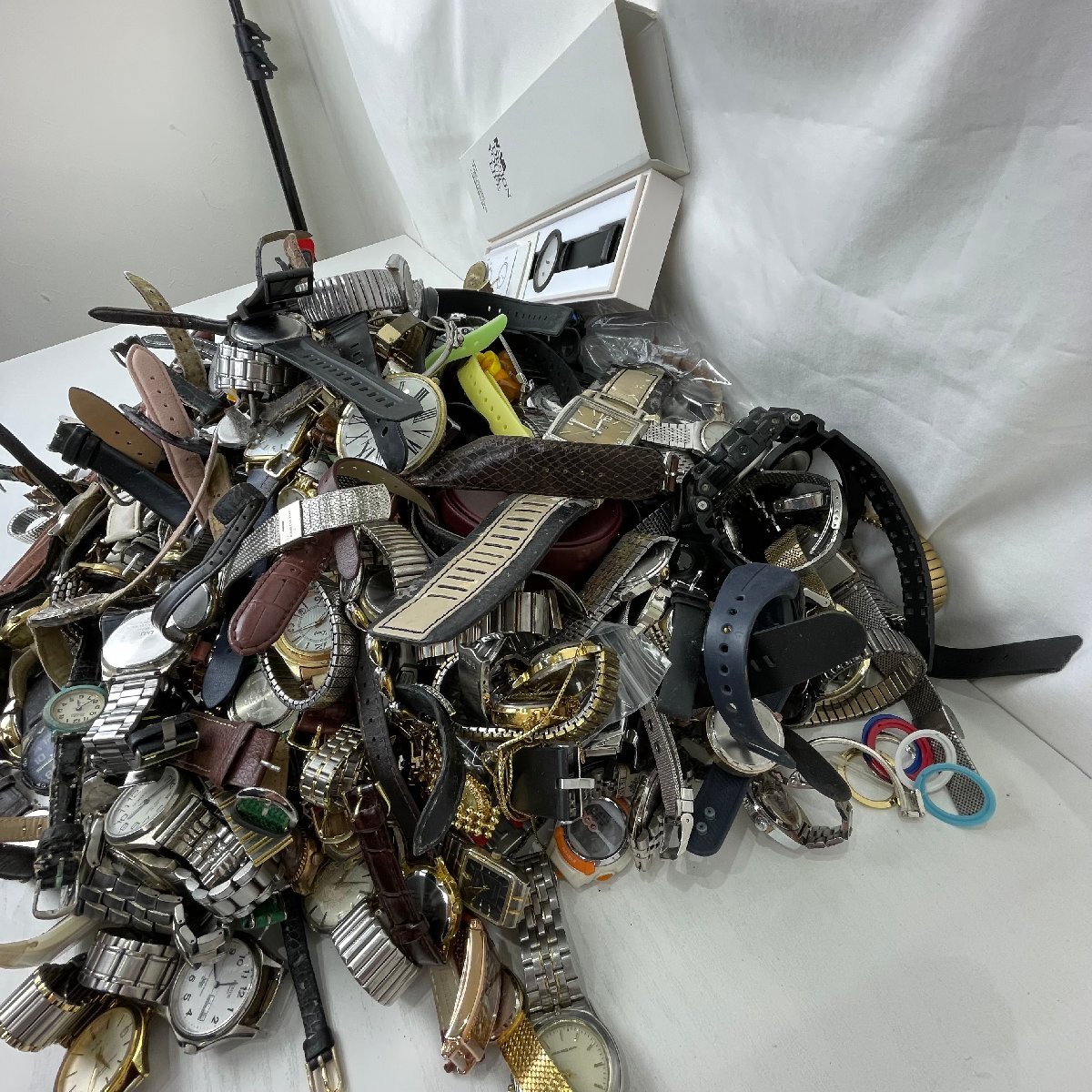 時計 大量 まとめ売り 300本以上!約14Kg SEIKO/SEIKO ALBA/CITIZEN/CASIO スマートウォッチ ジャンク 部品どり 懐中時計 腕時計(セイコー)|売買されたオークション情報、Yahoo!オークション(旧ヤフオク!) の商品情報をアーカイブ公開 - オークファン(aucfan.com) 時計 大量 まとめ売り 300本以上!約14Kg SEIKO/SEIKO ALBA/CITIZEN/CASIO スマートウォッチ ジャンク 部品どり 懐中時計 腕時計(セイコー)|売買されたオークション情報、Yahoo!オークション(旧ヤフオク!) の商品情報をアーカイブ公開 - オークファン(aucfan.com)