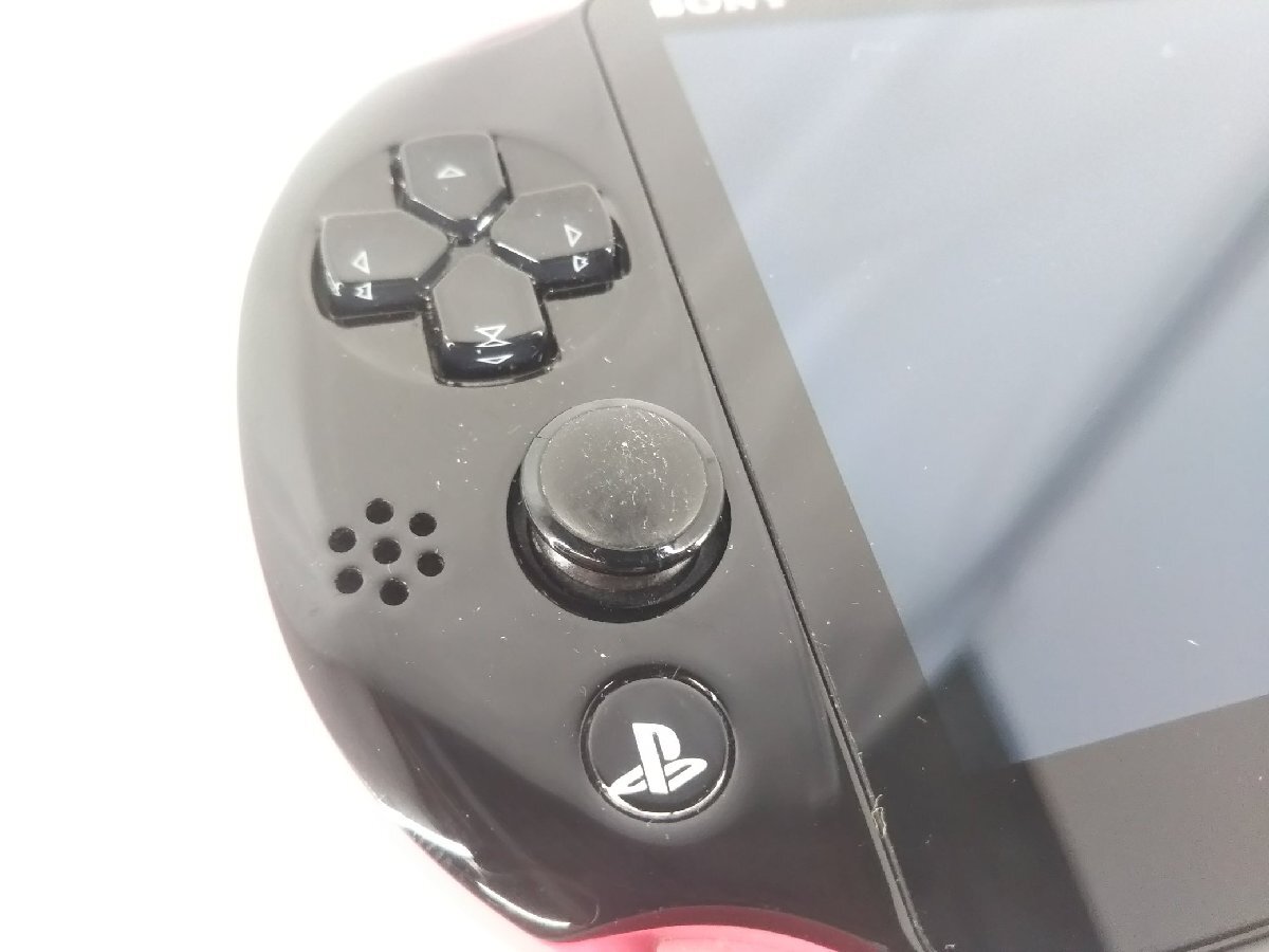 izu◇中古品◇PSVITA本体(PCH2000 ZX17) レッド/ブラック+ izu◇中古品◇PSVITA本体(PCH2000 ZX17) レッド/ブラック+