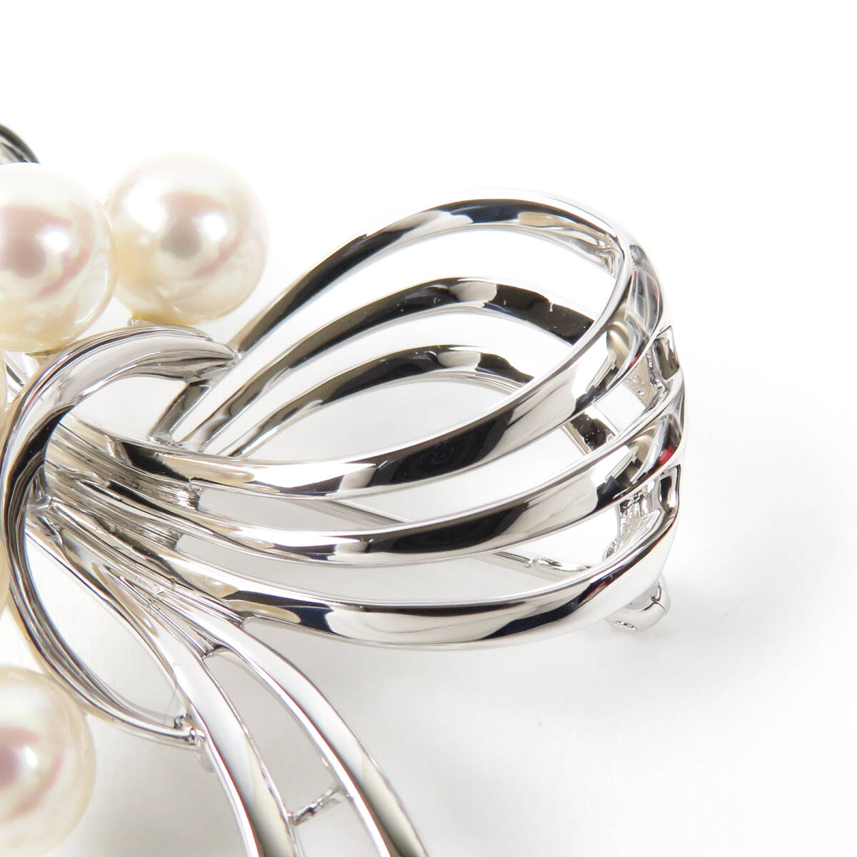 人気ブランド 美品 MIKIMOTO ミキモト リボンモチーフ アコヤ真珠 5P パール その他