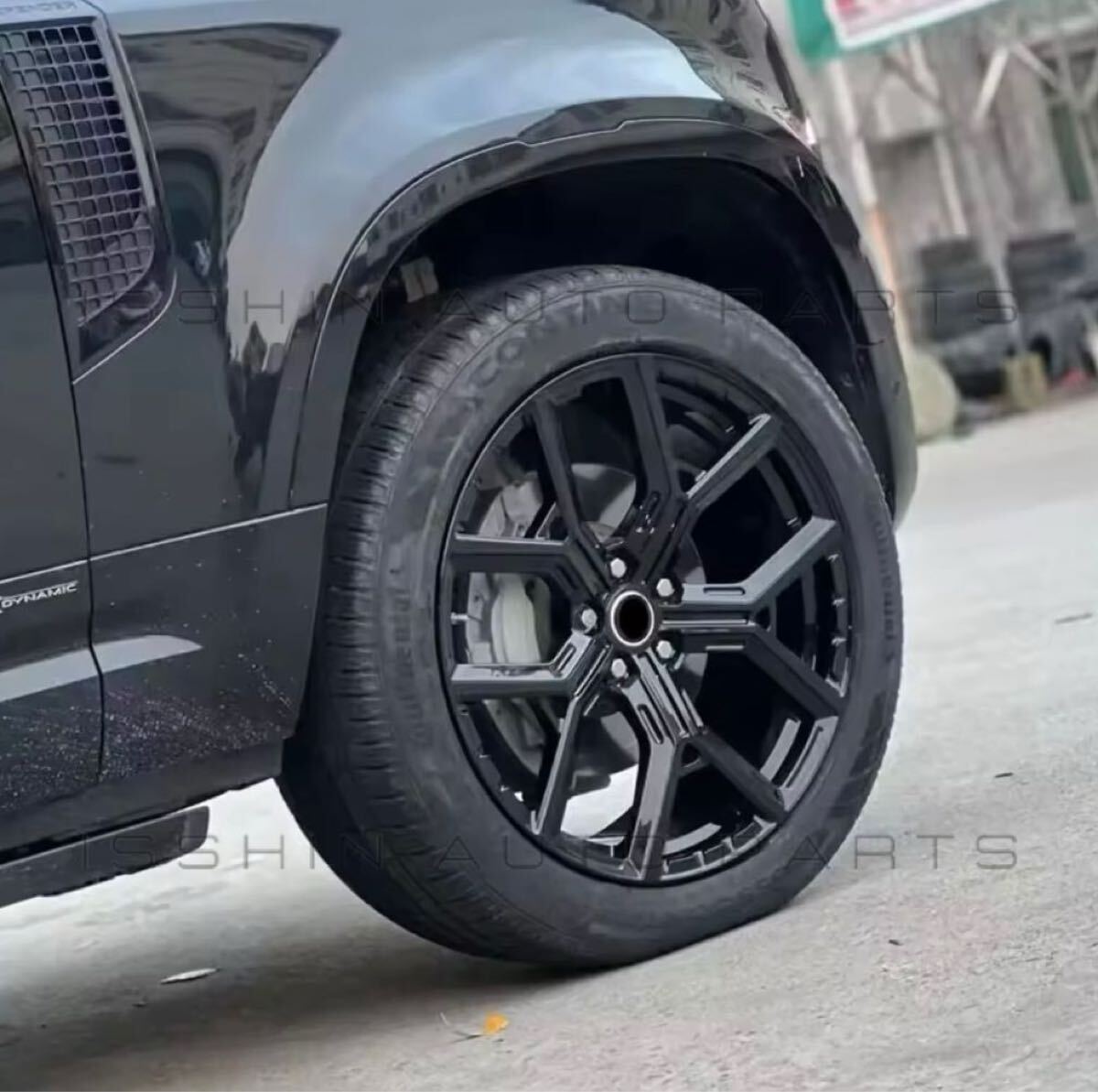 ランドローバー ディフェンダー L663 用 22インチ 4本 鍛造 新品 グロスブラック スポークホイールリム 2019年式? センターキャップ付屬