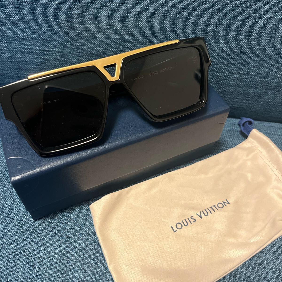 LOUIS VUITTON ブラック ゴールド サングラス satoru サングラス LOUIS VUITTON ブラック ゴールド サングラス satoru サングラス