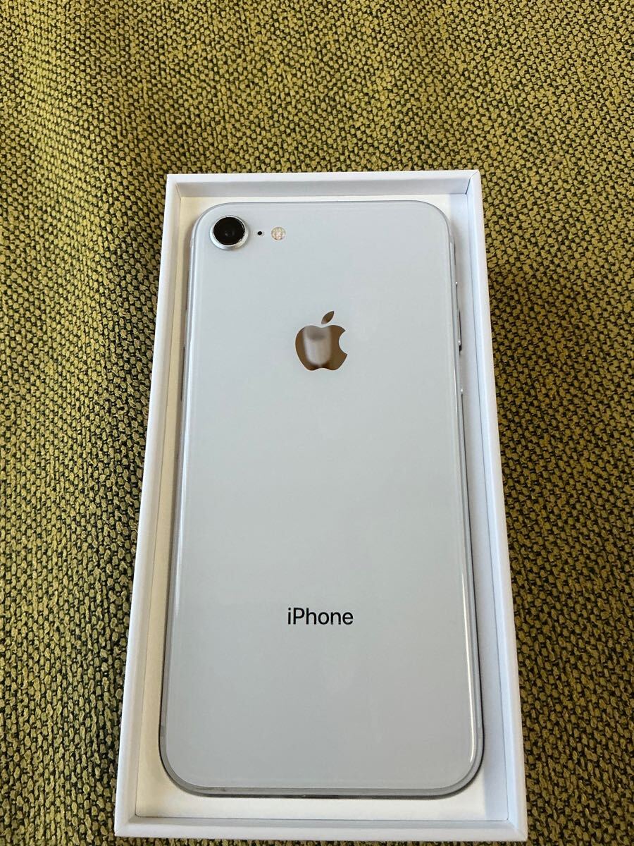 iPhone 8 64GB ホワイト_画像1