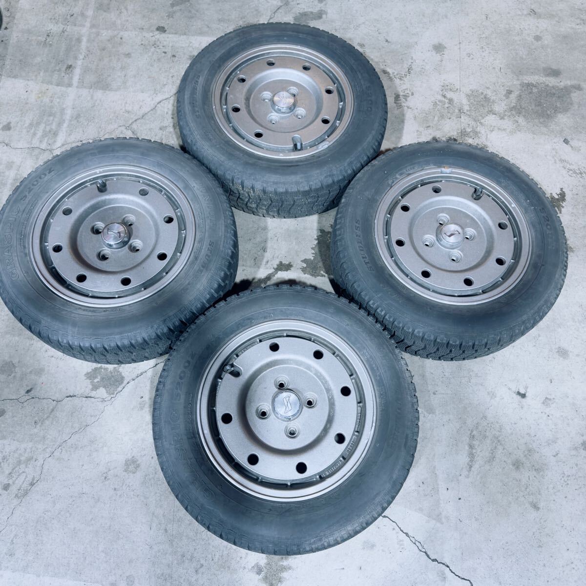 鬼希少　DR30 RS ターボ　純正　ホイール　15インチ　114.3 4穴　ニューマン　スカイライン　西部警察　マグ鍛？　タイヤは飾り