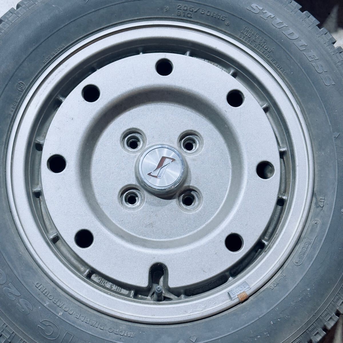 鬼希少　DR30 RS ターボ　純正　ホイール　15インチ　114.3 4穴　ニューマン　スカイライン　西部警察　マグ鍛？　タイヤは飾り