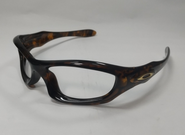 OAKLEY MONSTER DOG Brown Tortoise 中古　※フレームのみ オークリー オークレー モンスタードッグ サングラス べっ甲柄