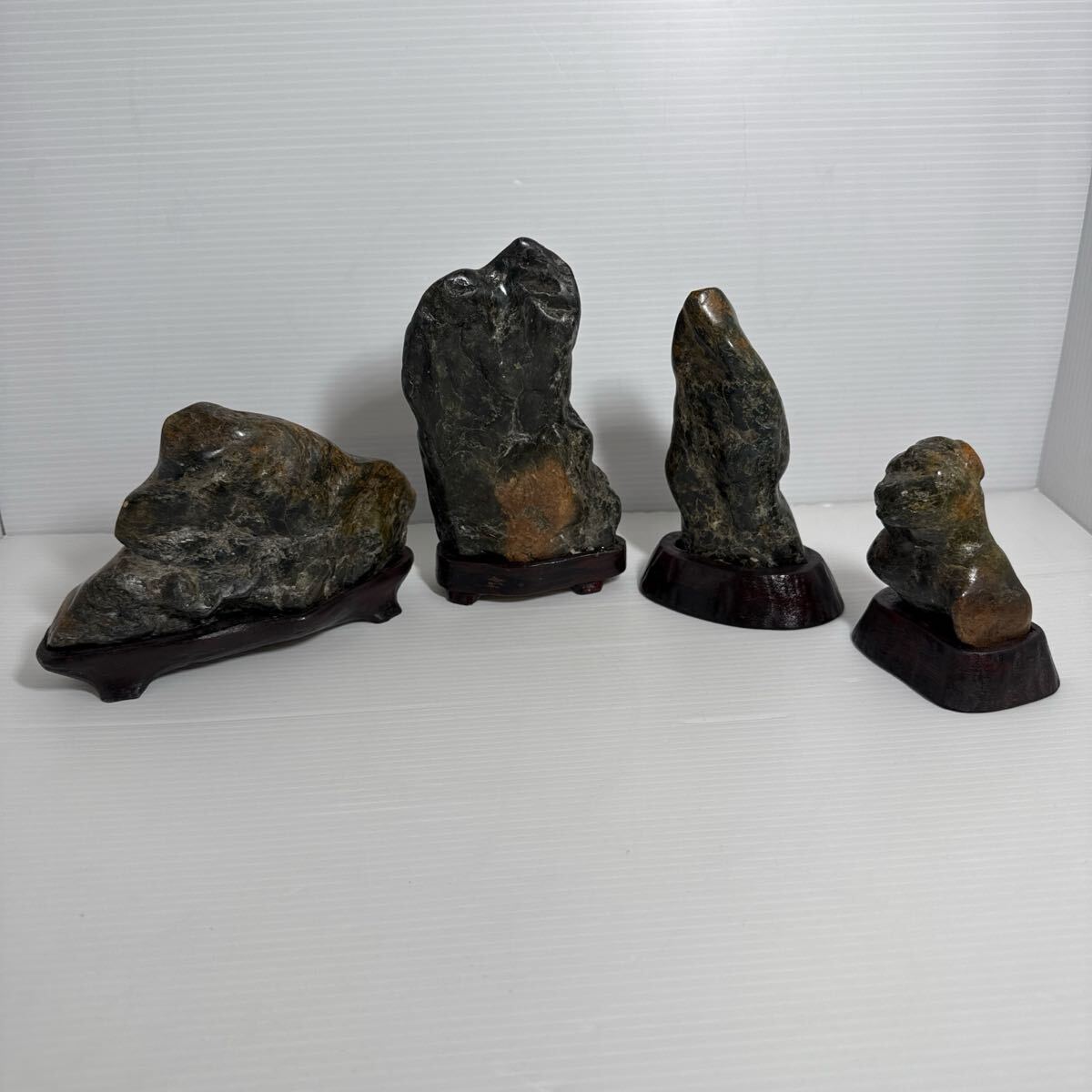 鑑賞石 三日月 満月 飾り物 オブジェ 台座付き 4点セット 鑑賞石 三日月 満月 飾り物 オブジェ 台座付き 4点セット