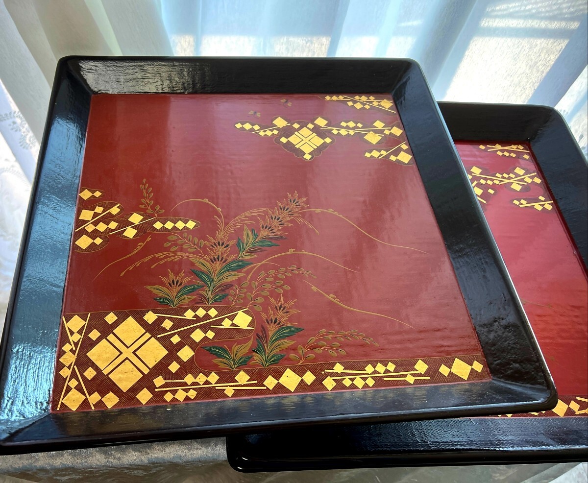 大内塗の角膳 金蒔絵 花草紋 3枚 Bibian 比比昂- 【漆器・蒔絵】大内塗の角膳3枚セット金蒔絵花草