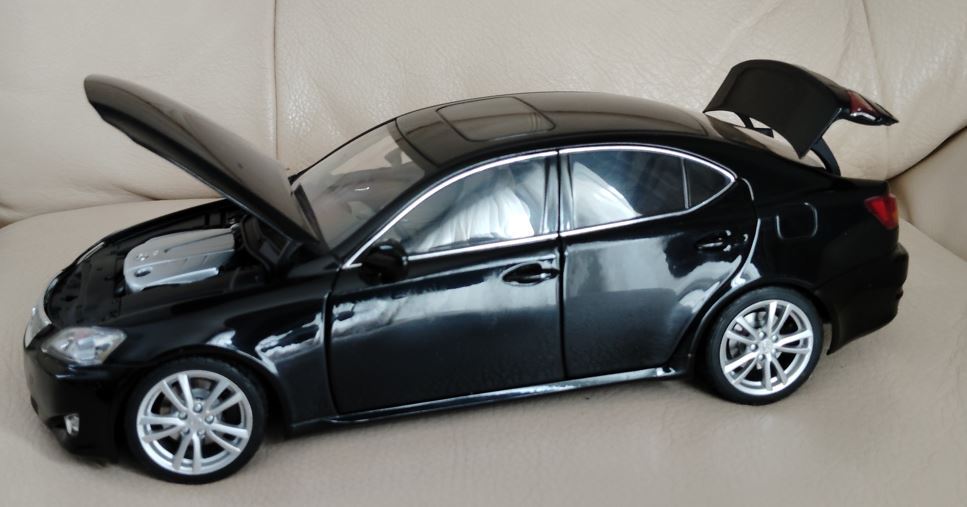 Yahoo!オークション - 1/18ミニカー レクサスIS350 Auto art 黒 中古 Yahoo!オークション - 1/18ミニカー レクサスIS350 Auto art 黒 中古