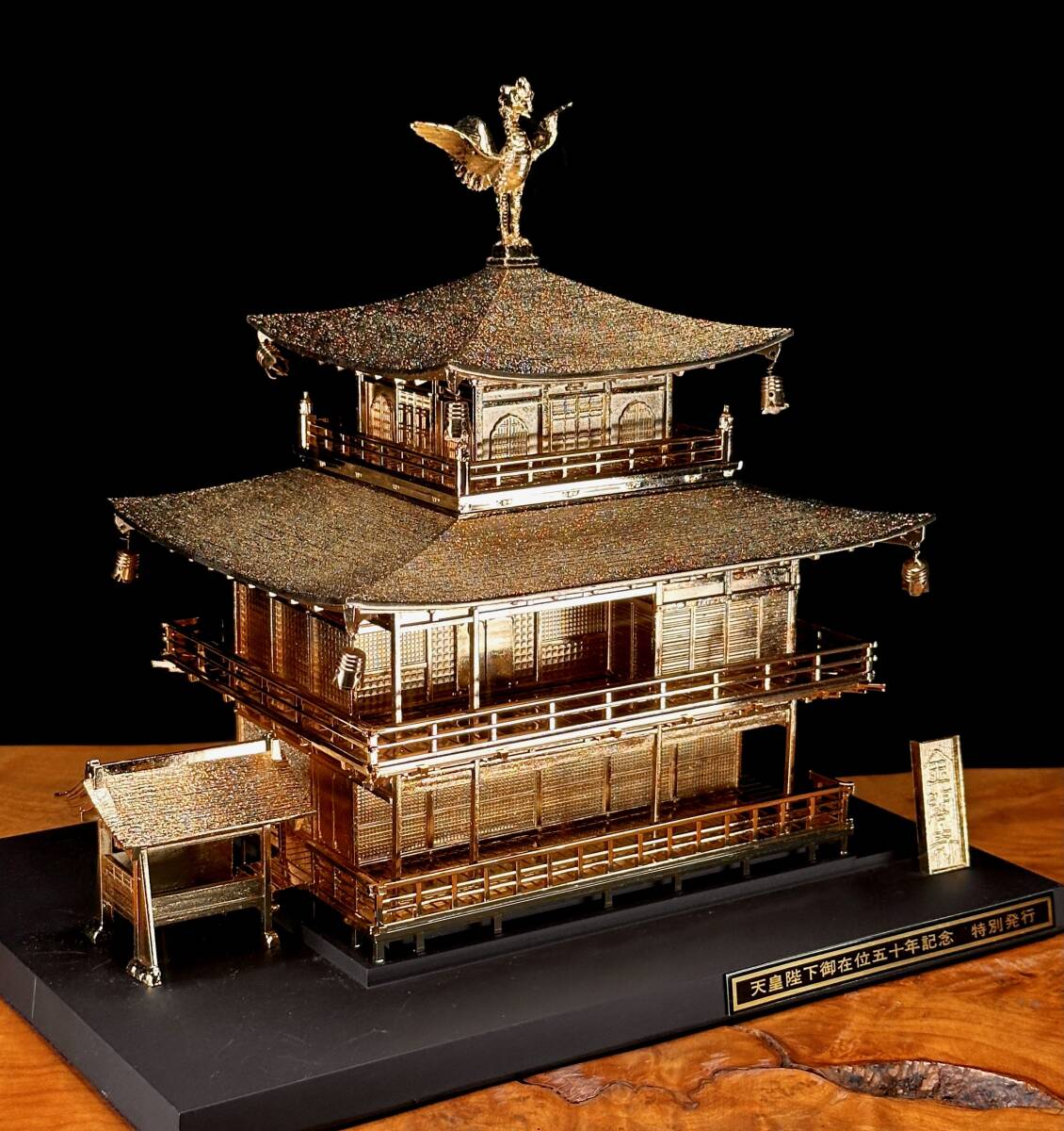 天皇陛下御座位五十年記念 特別発行 金閣寺 24KGP オブジェ 置物