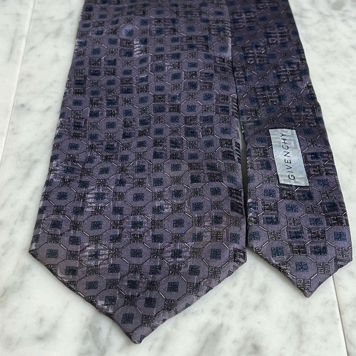 999円～ GIVENCHY ネクタイ 4Gロゴ パープル ネイビー 総柄 光沢 (R6)_画像2