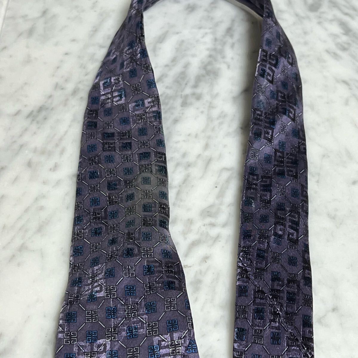 999円～ GIVENCHY ネクタイ 4Gロゴ パープル ネイビー 総柄 光沢 (R6)_画像4
