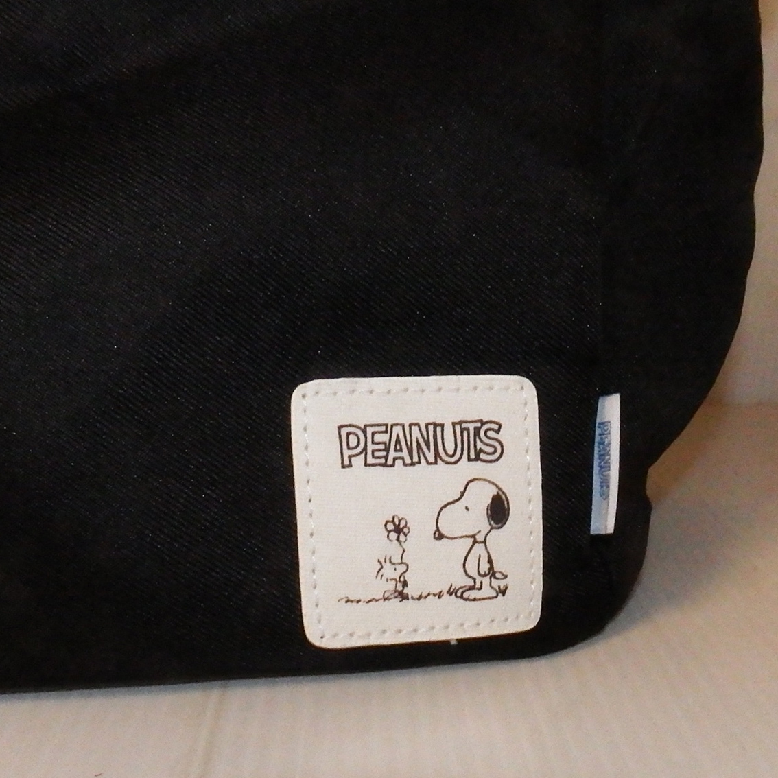 CH0211　PEANUTS　スヌーピー　バッグ　ショルダーベルト付き　黒