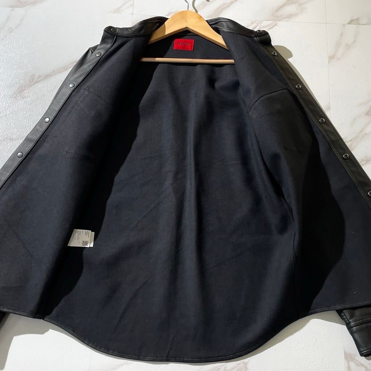 ほぼ未使用○HUGO BOSS ヒューゴボス【最高級 現行タグ ラムレザーシャツ】レザージャケット スナップボタン 羊革 本革 黒  ブラック(ジャンパー、ブルゾン)｜売買されたオークション情報、Yahoo!オークション(旧ヤフオク!) の商品情報をアーカイブ公開 - オークファン  