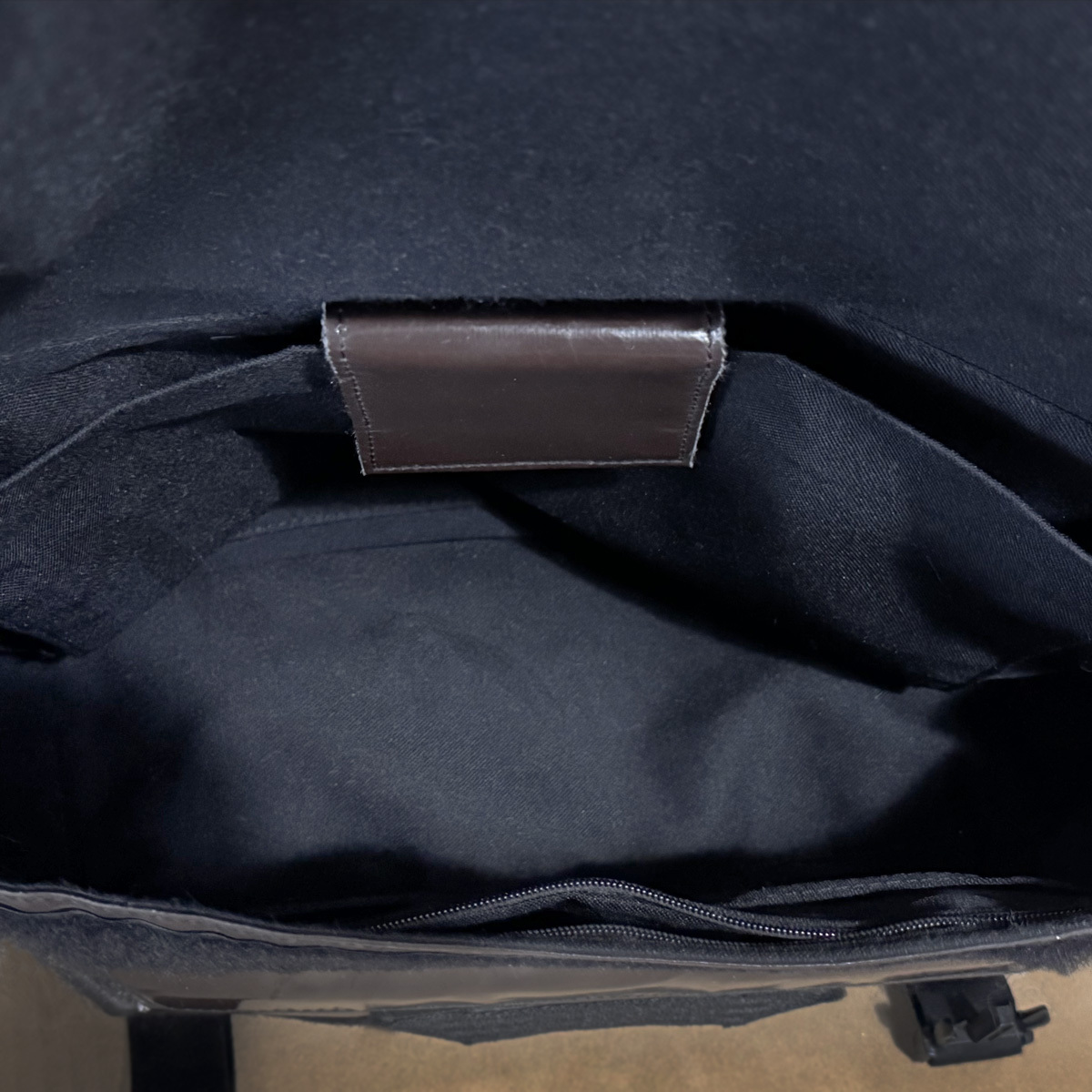 FREITAG フライターグ F17 JOE ブラウン 廃版モデル 訳あり FREITAG フライターグ F17 JOE ブラウン 廃版モデル 訳あり
