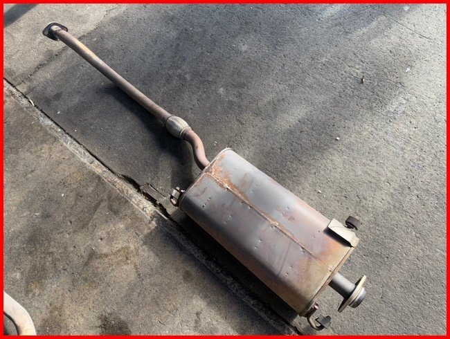 セレナ　GFC27　センターパイプ　管理番号　5249