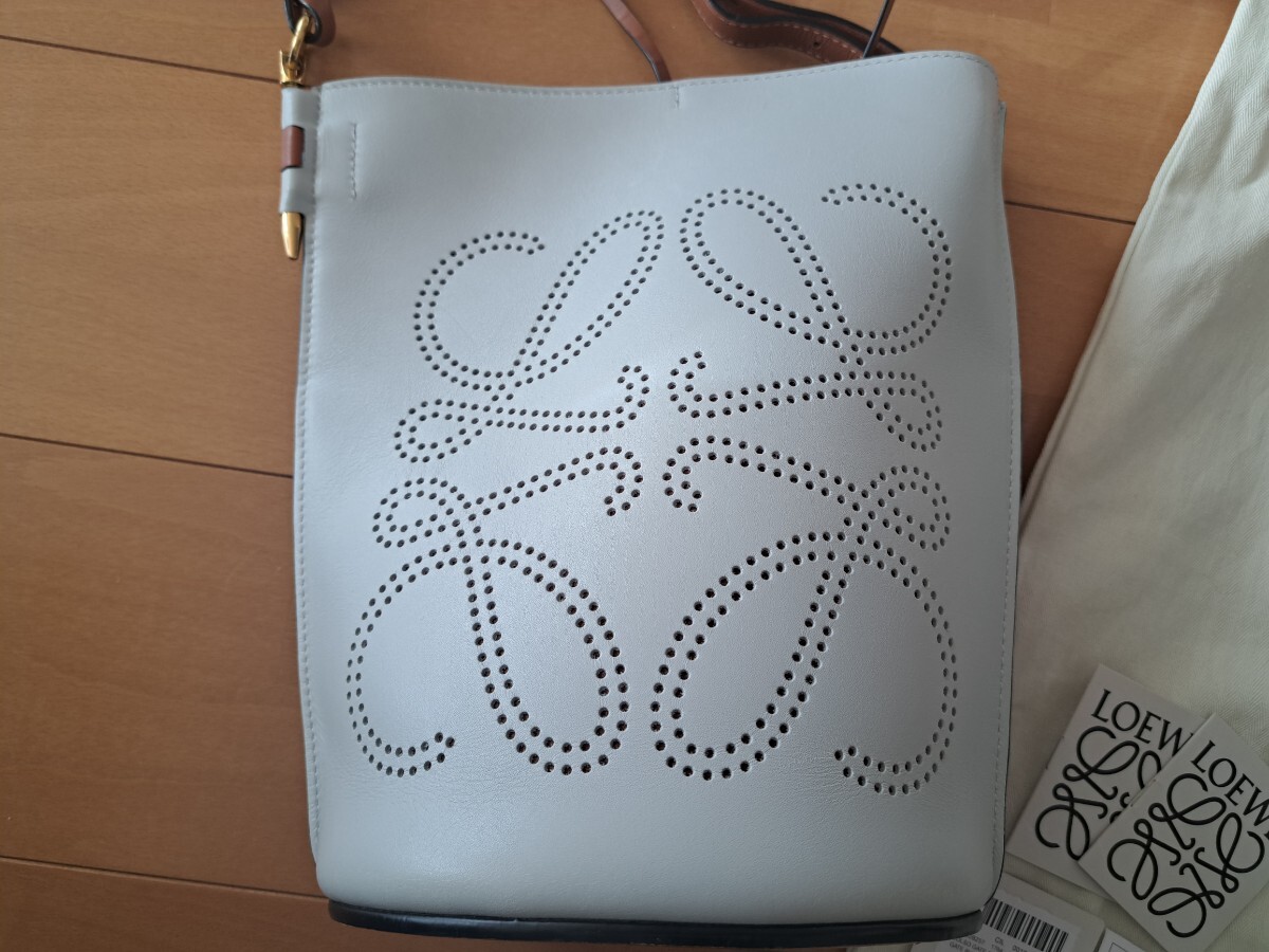 ロエベ　ゲートバケットアナグラム　ショルダーバッグ