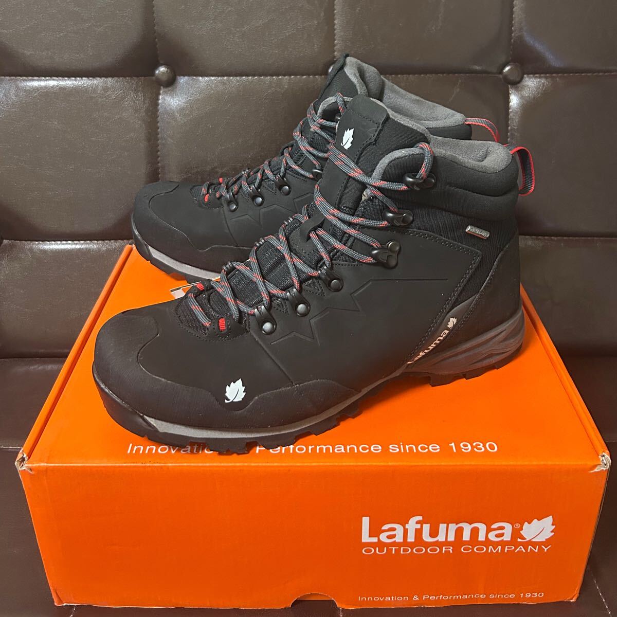 新品！LafumaラフマGRANITE CHIEF防水本革トレッキングシューズ27cmカーボン/ブラックCLIMACTIVE防水vibramソールCOMFORT systemインソール
