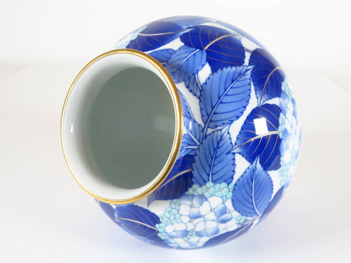 旧家整理品【オールド香蘭社製 染付紫陽花文花瓶】飾壺 壷 細密 旧家整理品【オールド香蘭社製 染付紫陽花文花瓶】飾壺 壷 細密