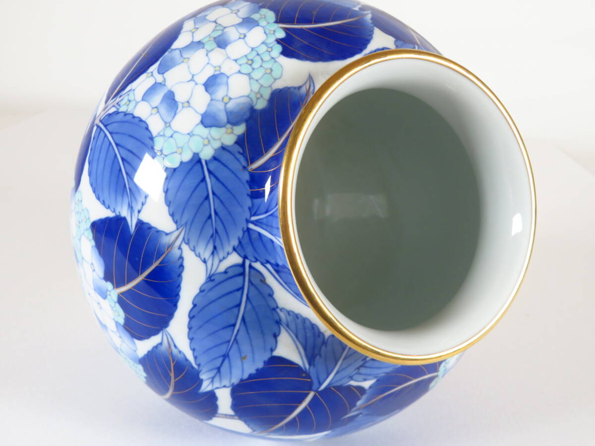 旧家整理品【オールド香蘭社製 染付紫陽花文花瓶】飾壺 壷 細密 旧家整理品【オールド香蘭社製 染付紫陽花文花瓶】飾壺 壷 細密