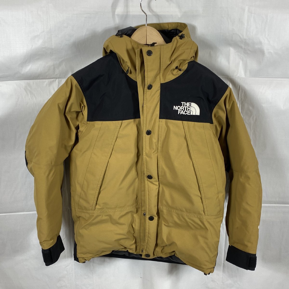 THE NORTH FACE MOUNTAIN DOWN JACKET 品番:ND91930 サイズ:S ノースフェイス マウンテン ダウンジャケット カーキ ☆良品☆[65-0208-N4]