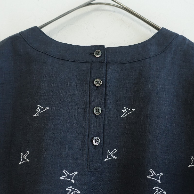 【美品/2024/SS/定価4.4萬(wàn)】ミナペルホネン mina perhonen *forest to bird リネン刺繍ブラウス*38(j33-2408-195)【40I42】