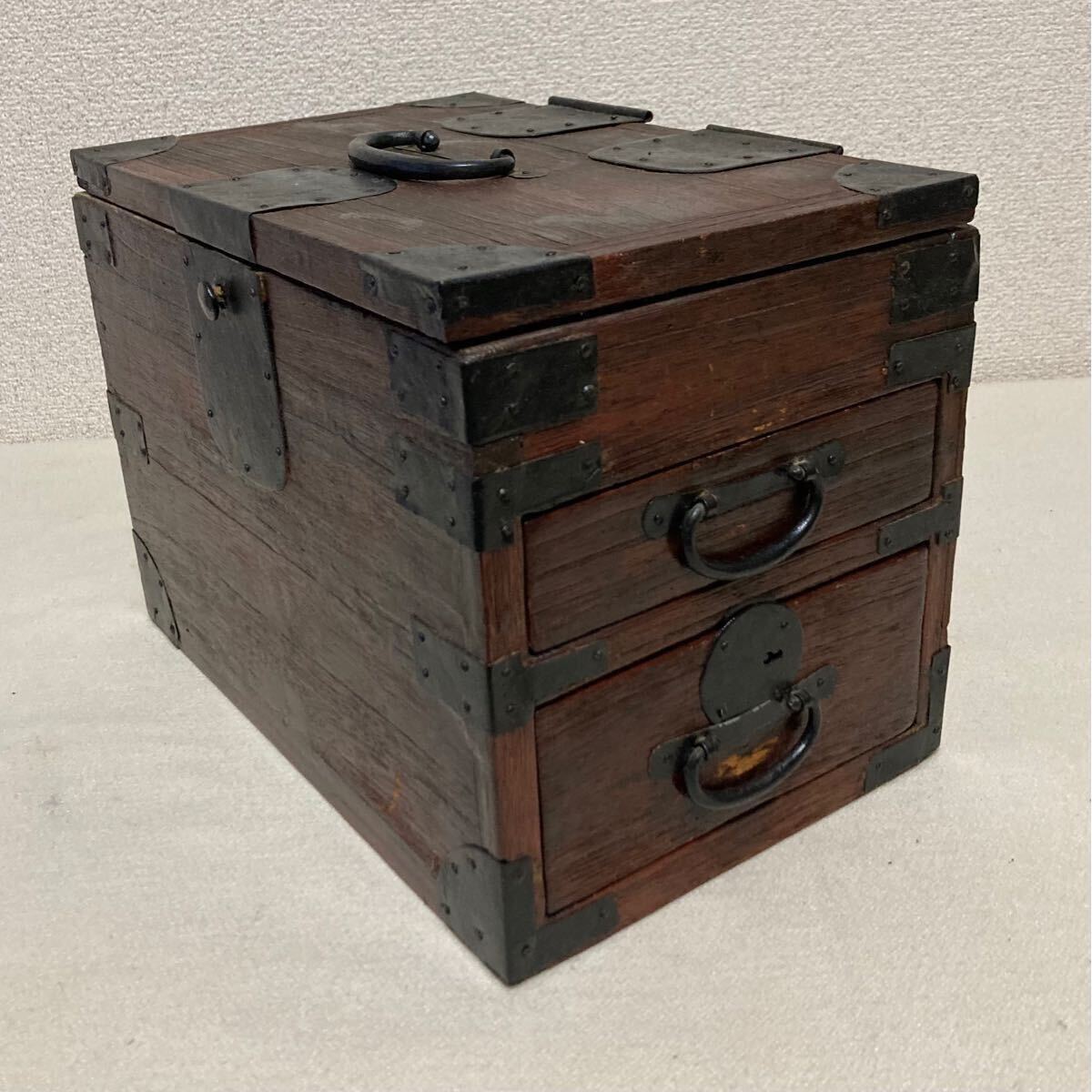 時代物 銭箱 2段 小物入れ 裁縫箱 小箪笥 船箪笥 和箪笥 硯箱 時代物 銭箱 2段 小物入れ 裁縫箱 小箪笥 船箪笥 和箪笥 硯箱