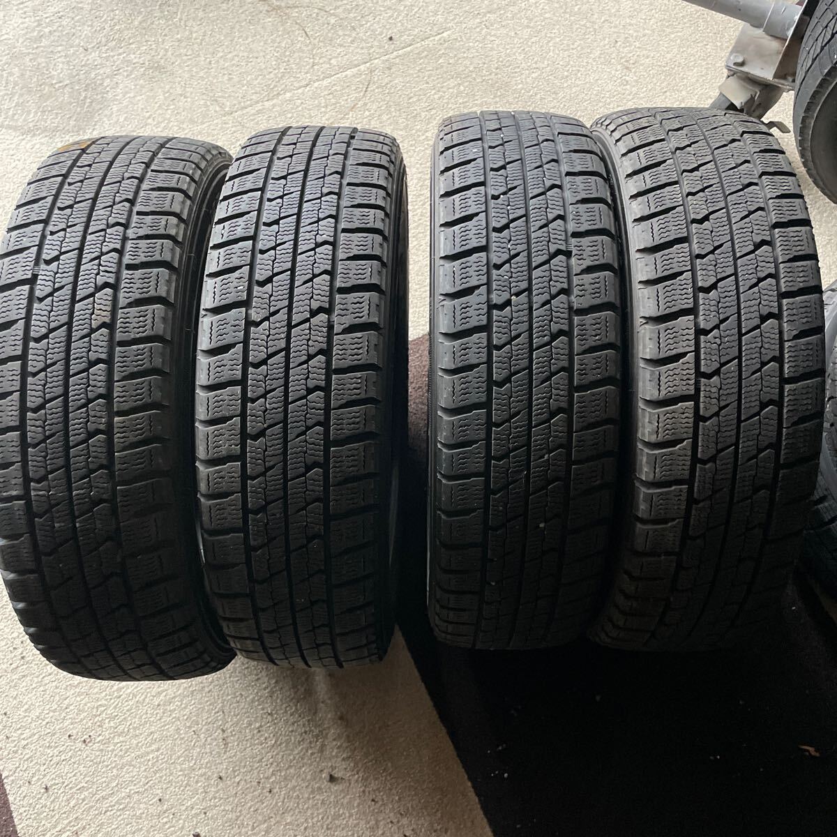 155/65R14 グッドイヤー アイスナビ ZEA II 中古 スタッドレスタイヤ4本 2014年製 送料無料