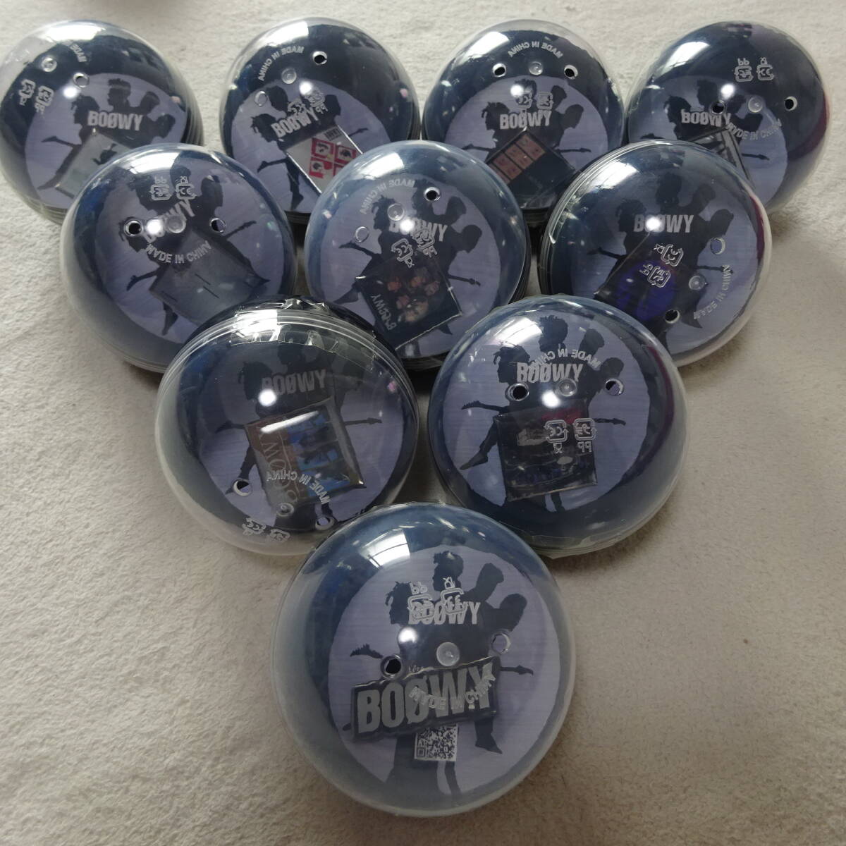 カプセル発送 新品 全10種 コンプリート BOOWY ボウイ PINS カプセル発送 新品 全10種 コンプリート BOOWY ボウイ PINS