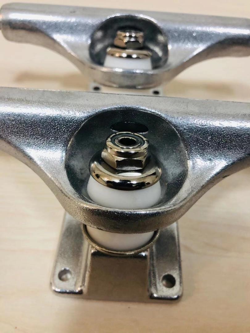 チタン合金製5.25HI軽量ホロータイプトラック　7.8～8.25インチ対応_画像2