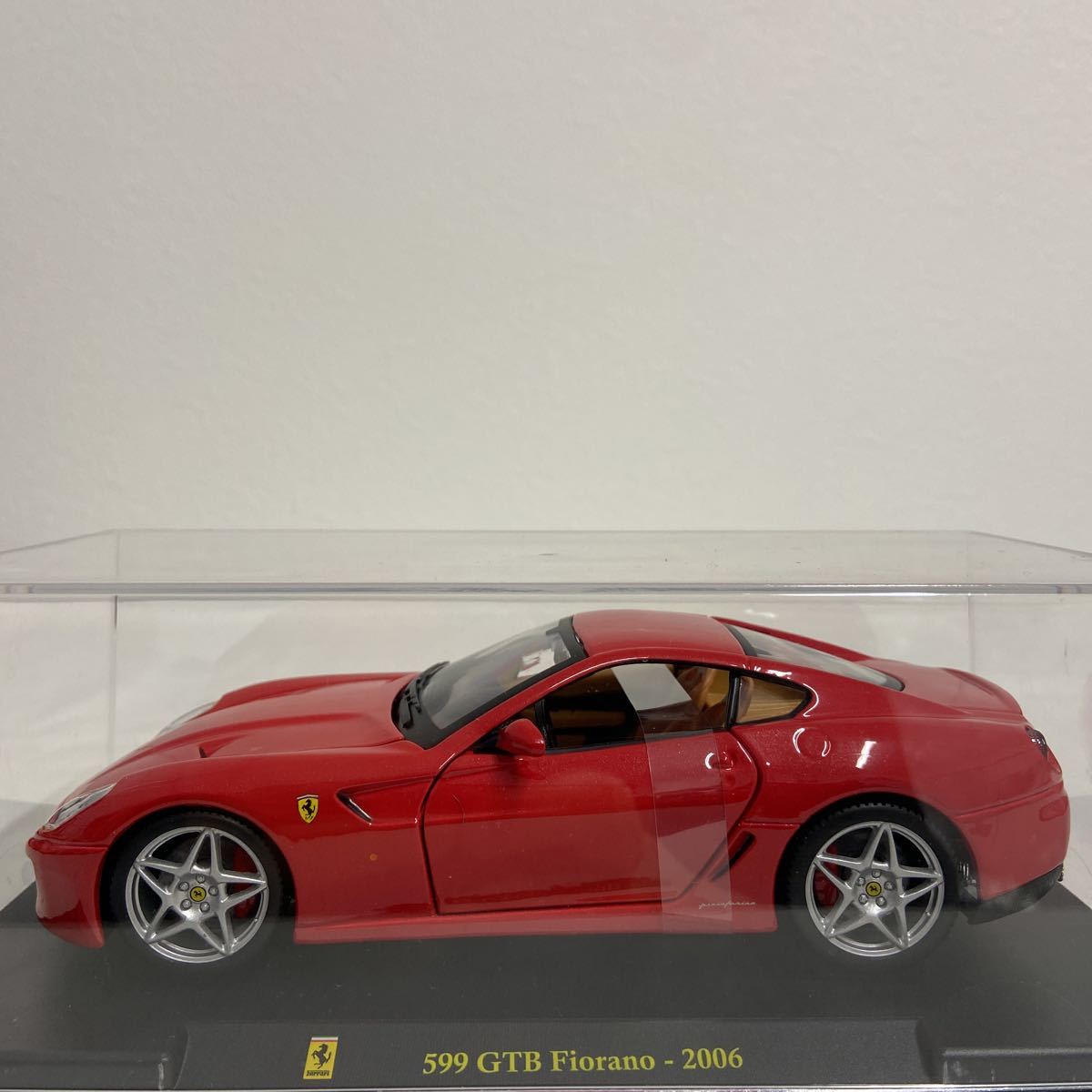  der Goss чай nire* grande .* Ferrari коллекция 1/24 FERRARI 599GTB Fiorano 2006 год Red конечный продукт Bburago миникар модель машина 