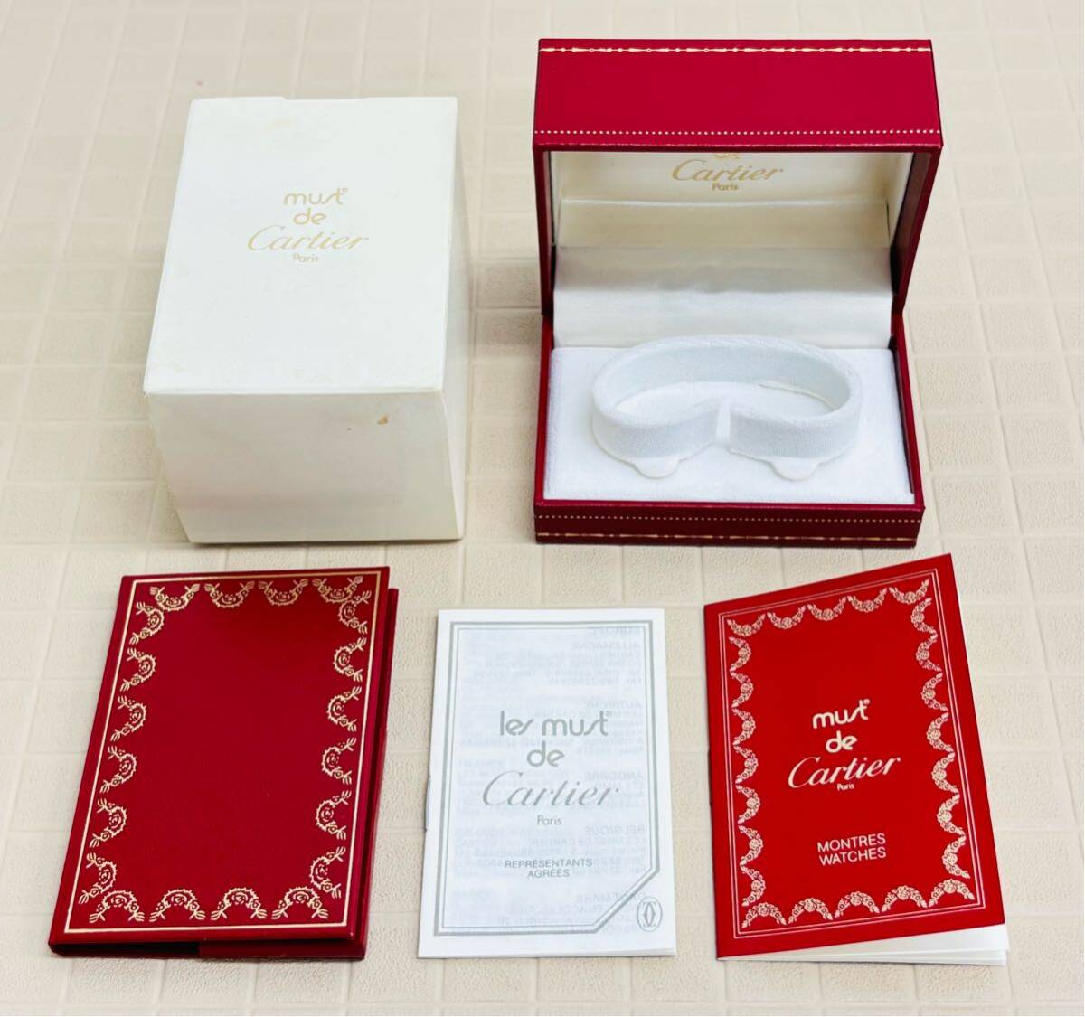 カルティエ Cartier 時計空箱 外箱付き - 時計 カルティエ Cartier 時計空箱 外箱付き - 時計