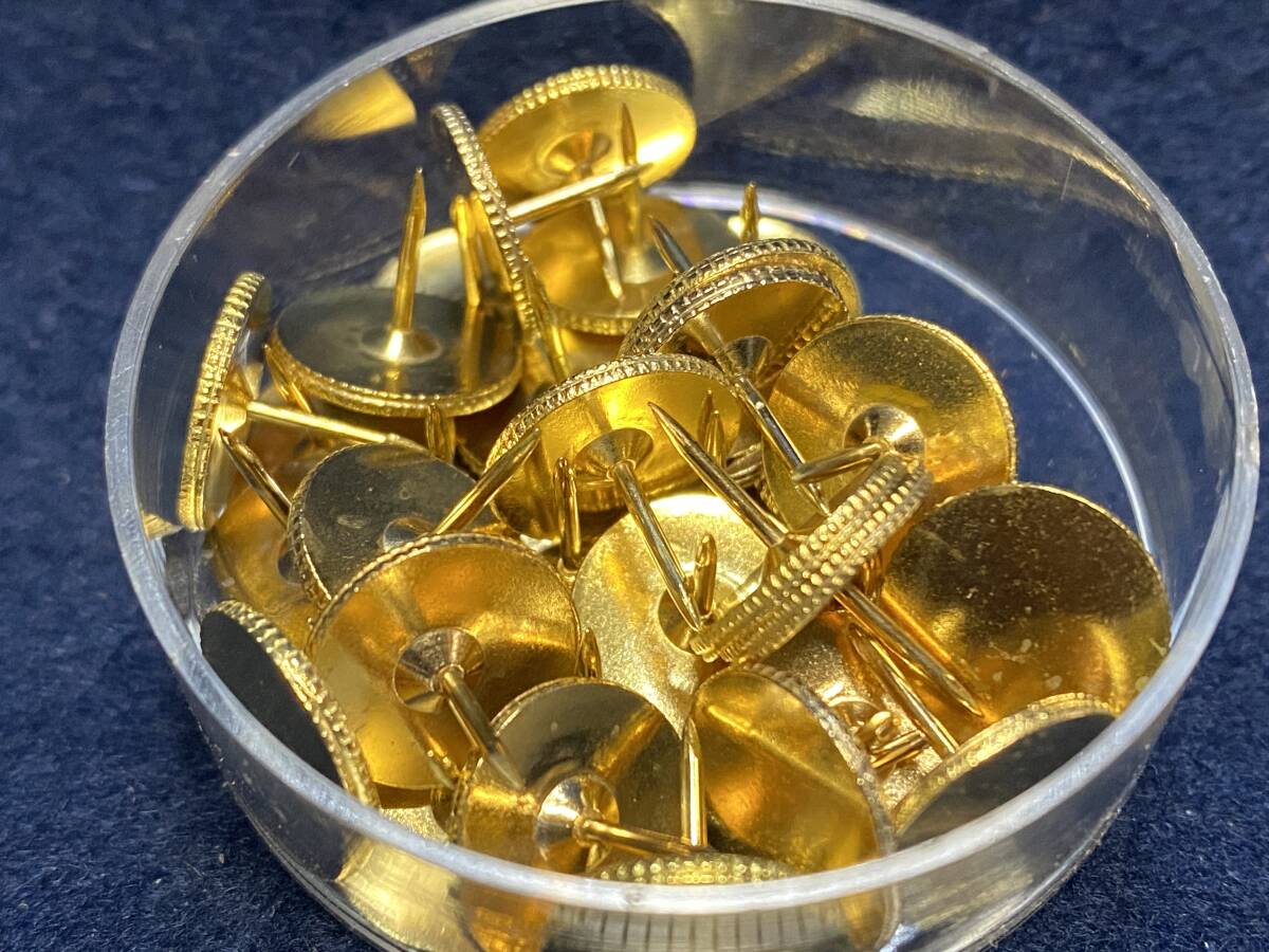 初代 昔の 旧型 VELOS ベロス 特許製法 二重画鋲 金色系 真鍮色 鉄製 ニッケル 針足ですから軽く押せて抜きやすい 昔ながらの 珍品 レトロ_画像4