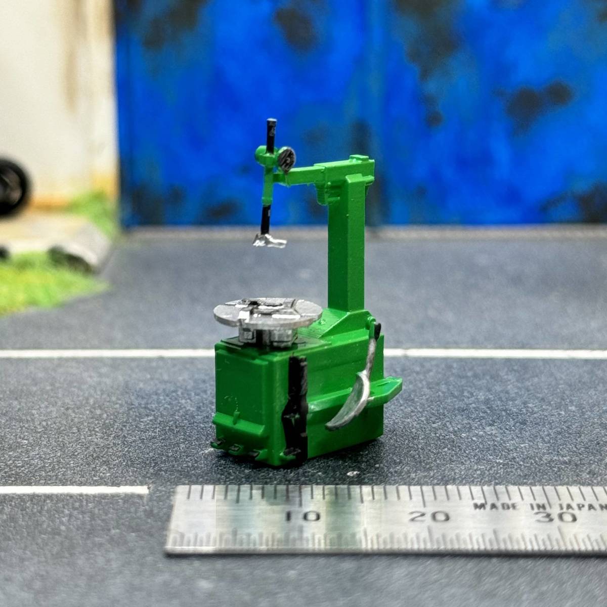 1/64 スケール タイヤチェンジャー 緑 フィギュア ミニチュア ジオラマ ミニカー トミカ