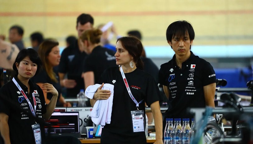 【選手支給】2019-20 自転車(chē)競(jìng)技 トラック種目 競(jìng)輪 ケイリン 日本代表ナショナルチーム DESCENTE デサント 公式 ユニフォーム ポロシャツ