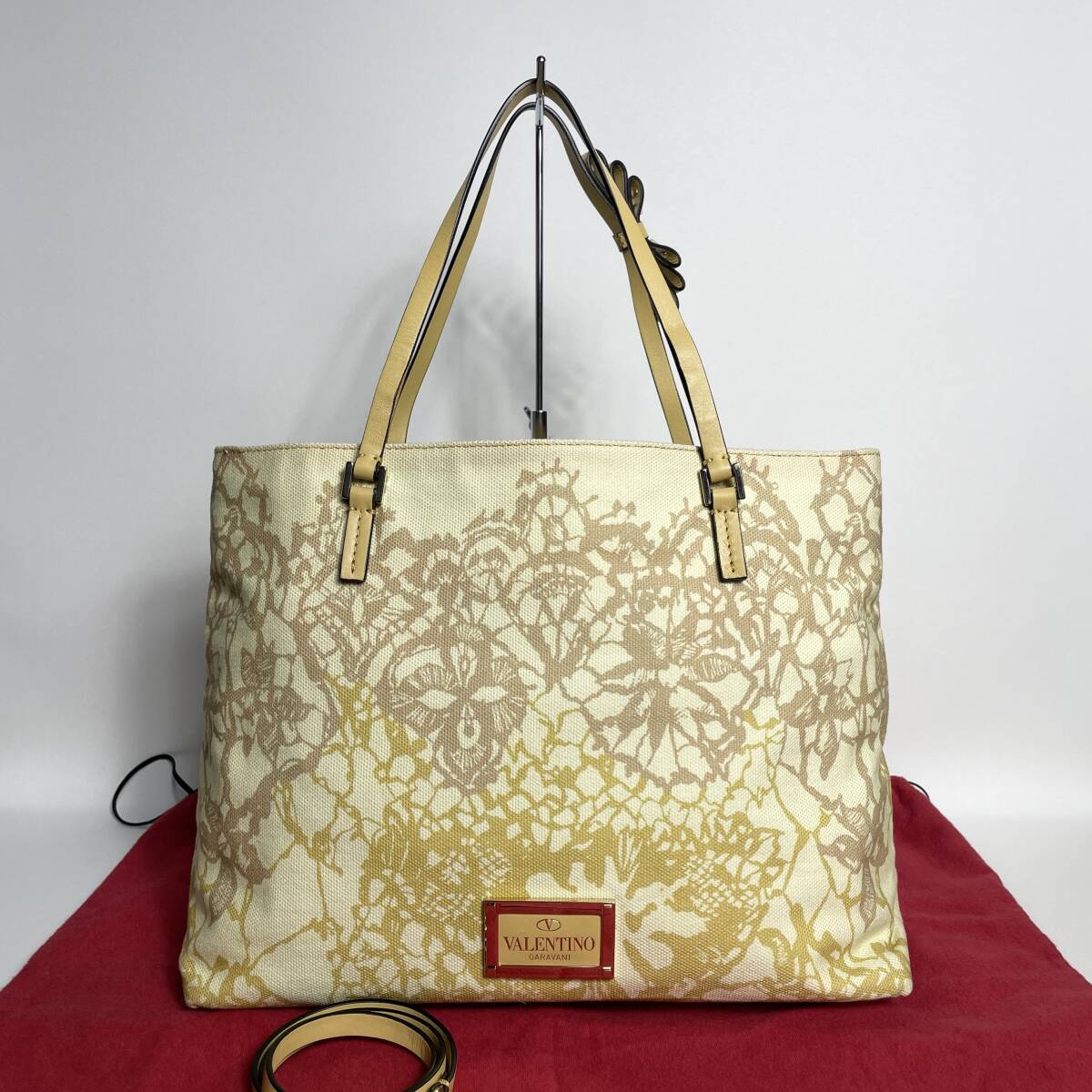 71B156｜美品｜ヴァレンティノ トートバッグ イエロー スタッズ 総柄