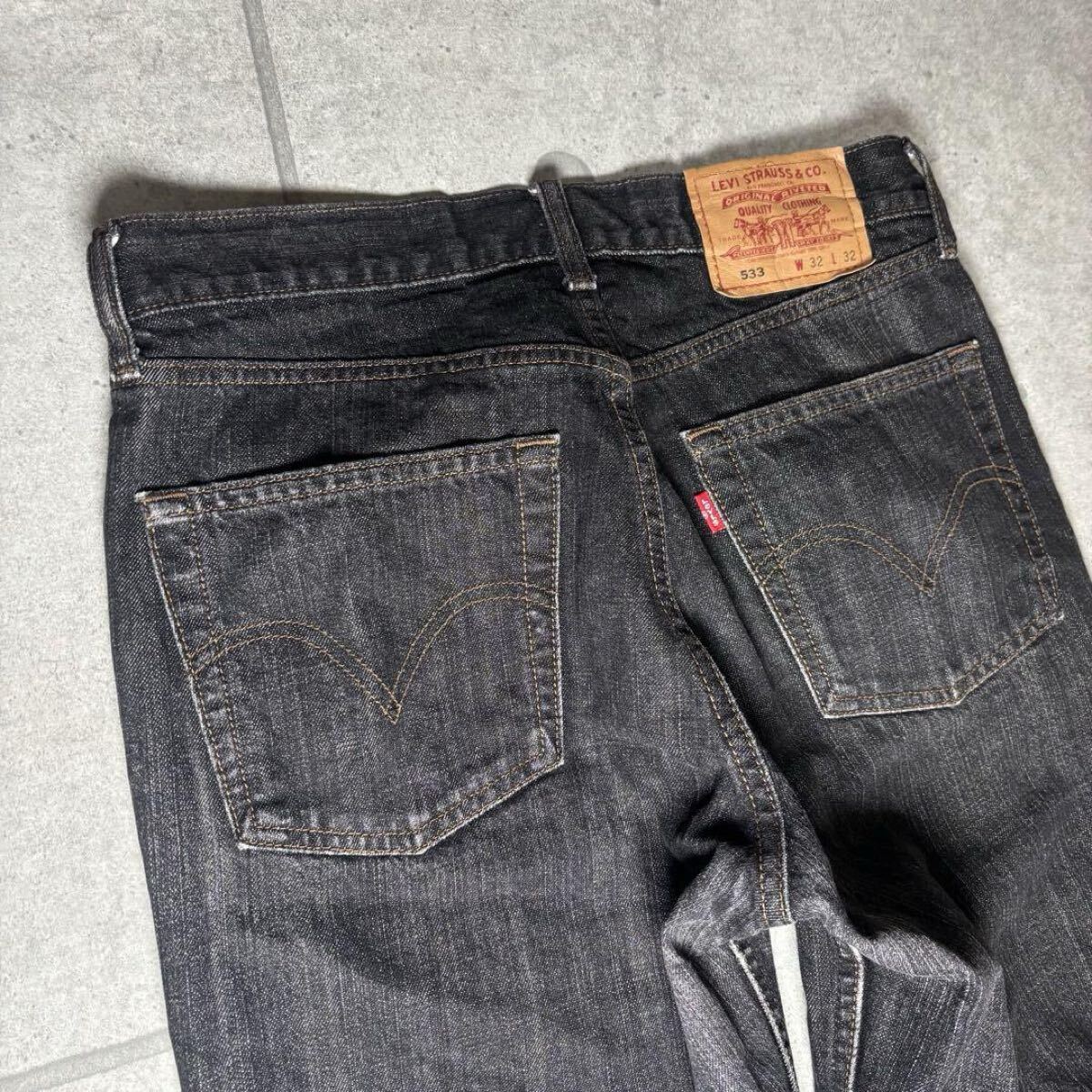 色残り抜群 Levi's 533 ブラックデニム 廃盤 先染め ストレート 色残り抜群 Levi's 533 ブラックデニム 廃盤 先染め ストレート