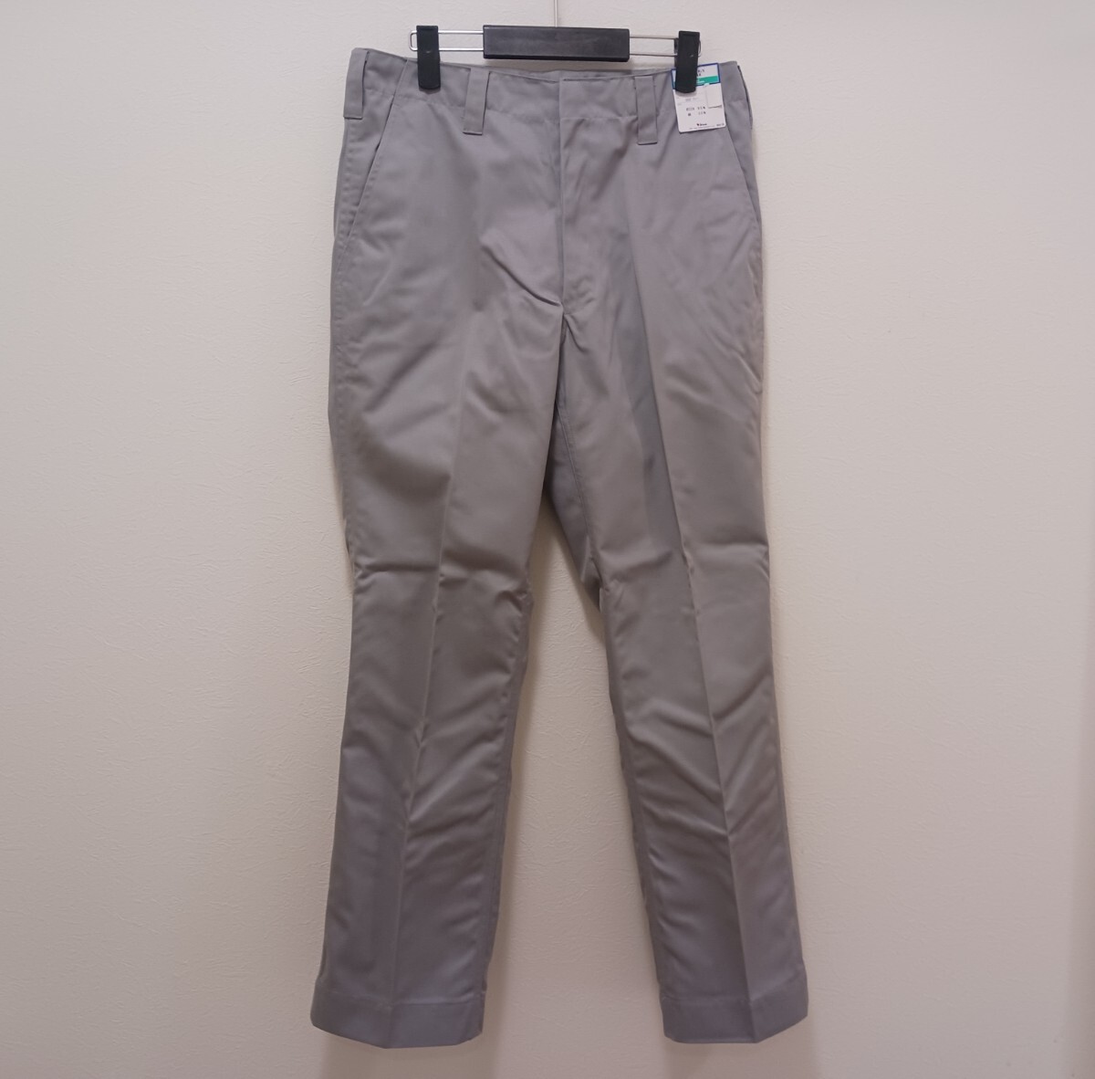 3129　自重堂Tomoe SAKURA3310エコ製品制電パンツW106㎝/グレー 新品未使用　　(作業ズボン通年春夏秋冬 帯電防止帯電ガードマン　バートル_画像3