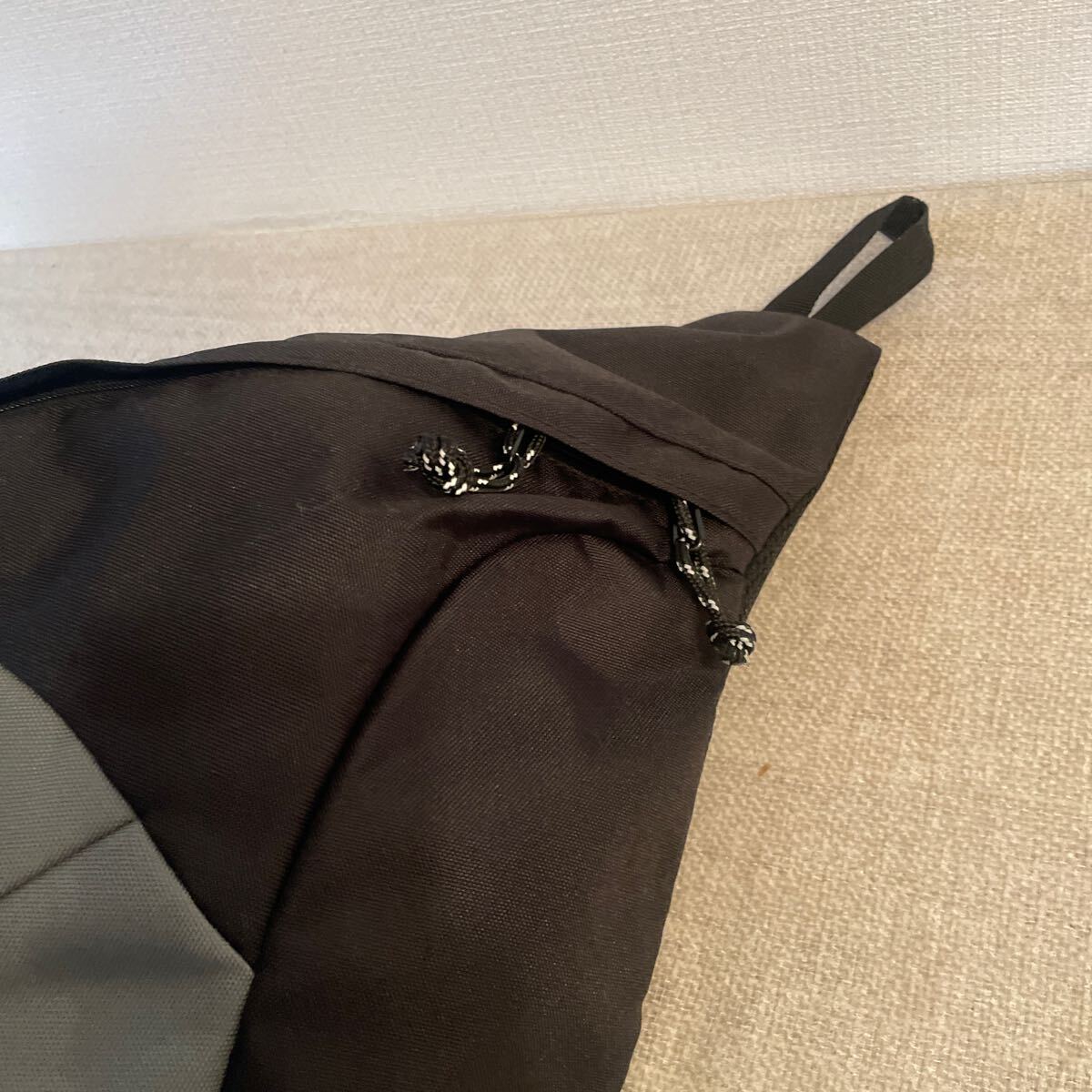 フーズフーギャラリー テックパック KOOKY'N クーキー BRONX ワンショルダー ボディバッグ レトロ バックパック リュック かばん_画像4