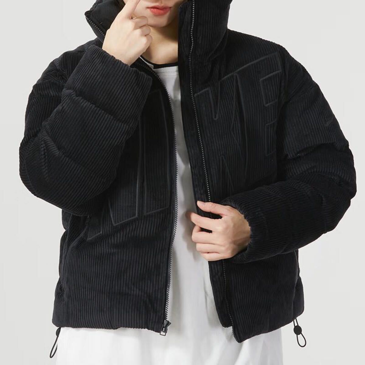 ナイキ エッセンシャル Therma-FIT コーデュロイ パファー 黒 L ナイキ エッセンシャル Therma-FIT コーデュロイ パファー 黒 L