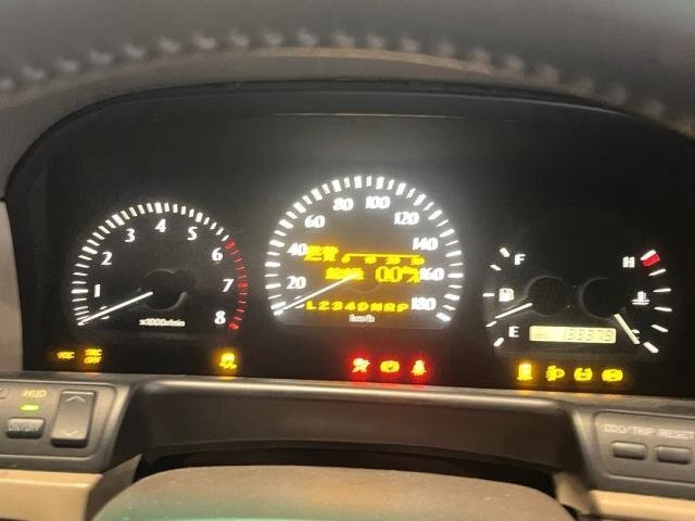 トヨタ 170系 クラウン マジェスタ Cタイプ JZS177 スピードメーター 速度計 83800-3A111 AT 139,378km 動作OK 傷?汚れ有り 現狀販売 中古
