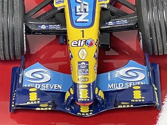 ミニチャンプス PMA 1/43 RENAULT ルノー F1 チーム R26 F ミニチャンプス PMA 1/43 RENAULT ルノー F1 チーム R26 F