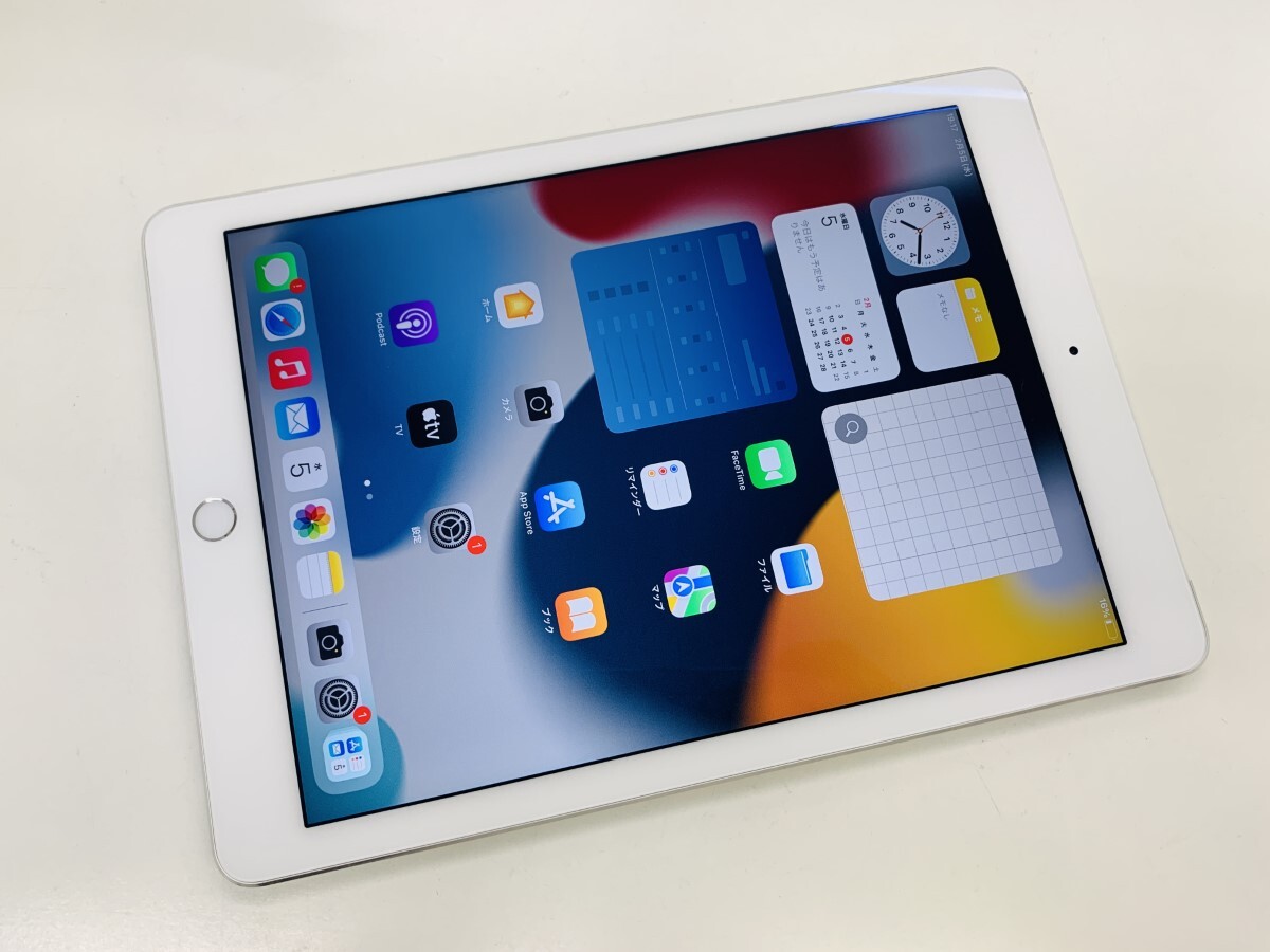 ★送料無料★美品★docomo★A1567iPad Air 2 Wi-Fi + Cellular 32GB★シルバー★0003270001228★SYS★02/06